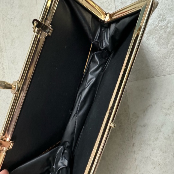 Vintage off white faux fake leather envelope clasp close handbag evening purse - Picture 7 of 9